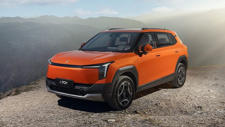 В России появился новый отечественный кроссовер с современной «начинкой»