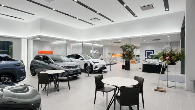 Компания BYD начинает продажи автомобилей в японских торговых центрах ради перемен в структуре дистрибуции. Компания BYD начинает продажи автомобилей в японских торговых центрах ради перемен в структуре дистрибуции.