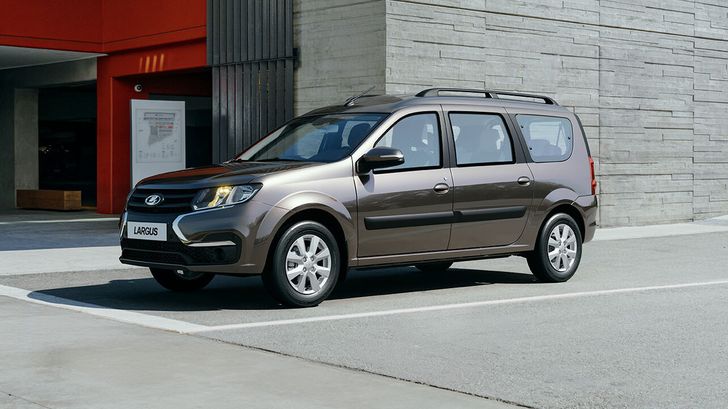 Семиместный LADA Largus Семиместный LADA Largus