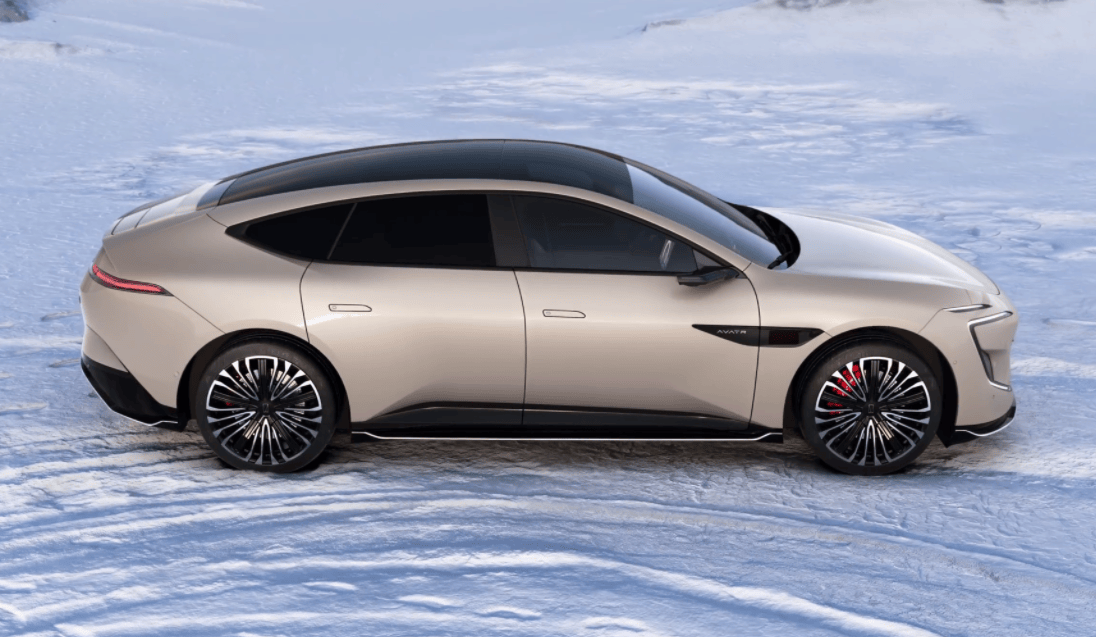 Предзаказ Avatr 12 Four-LiDAR Edition 2026 с Huawei ADS 4+ и кокпитом HarmonyOS 5 открыт.