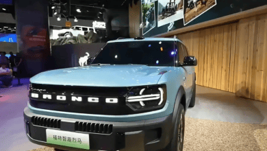 В Китае Ford Bronco начал принимать предзаказы в версиях с аккумуляторной батареей (BEV) и расширенным запасом хода (EREV). В Китае Ford Bronco начал принимать предзаказы в версиях с аккумуляторной батареей (BEV) и расширенным запасом хода (EREV).