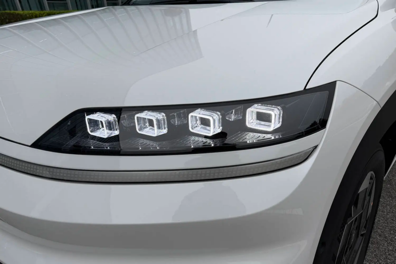 В Китае Beijing Hyundai представил новый электрокроссовер Hyundai EO, стартовая цена от 16 800 долларов США.