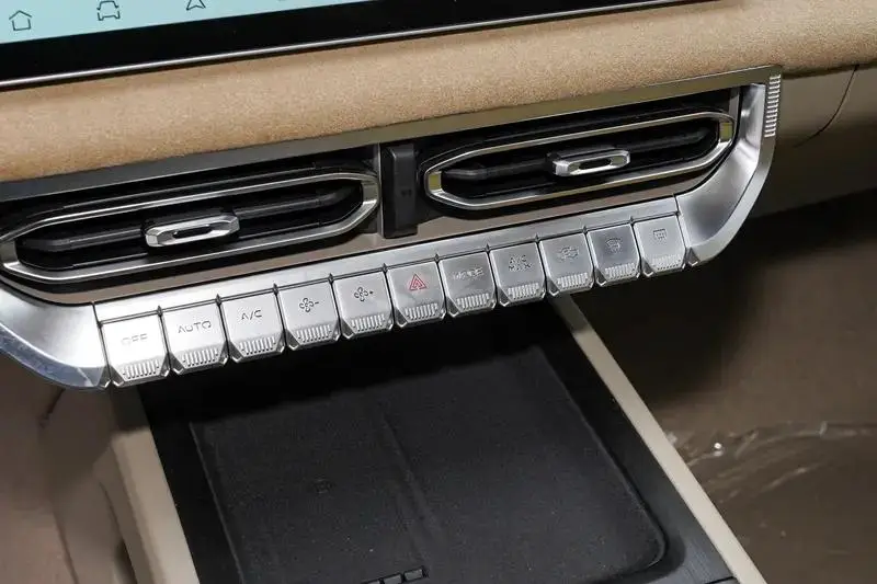 В Китае стартовали предварительные продажи глобального пикапа Nissan Frontier Pro, впервые локализованного производства.