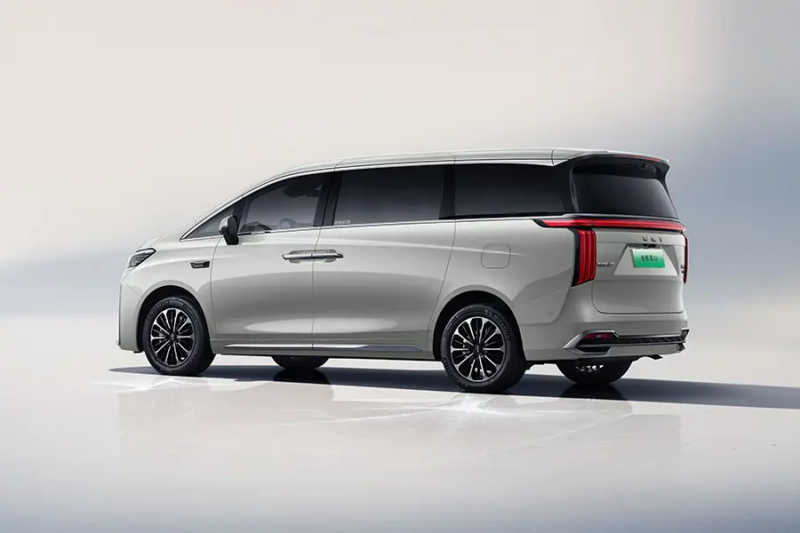 В Китае: MPV Wey Gaoshan от GWM мощностью 452 л.с. запускается по цене 40 000 долларов США.