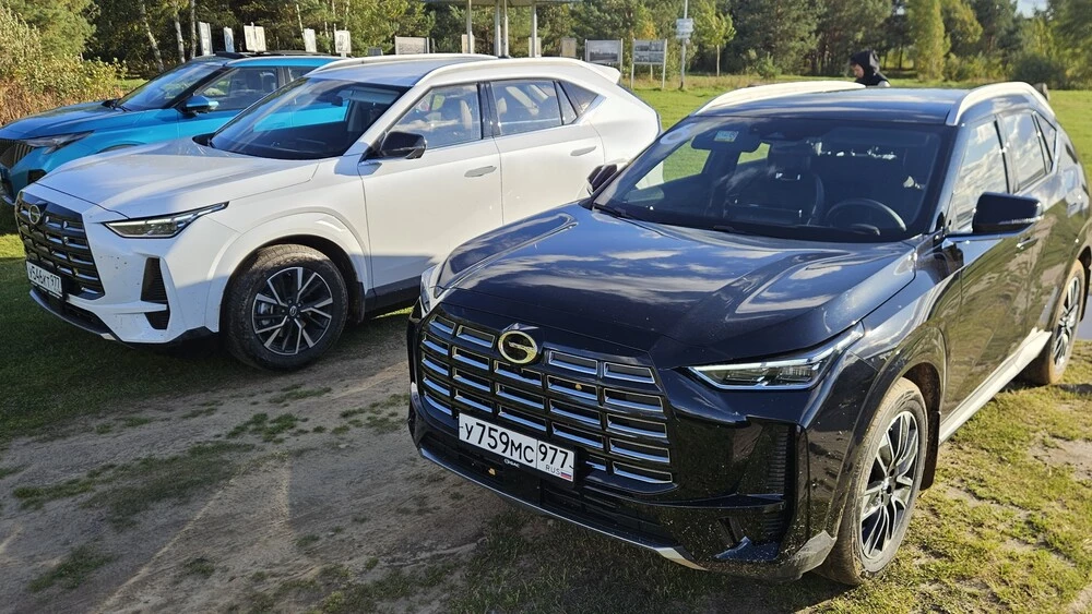 gac gs4 awd с полным приводом тест сбоку спереди цвета гамма