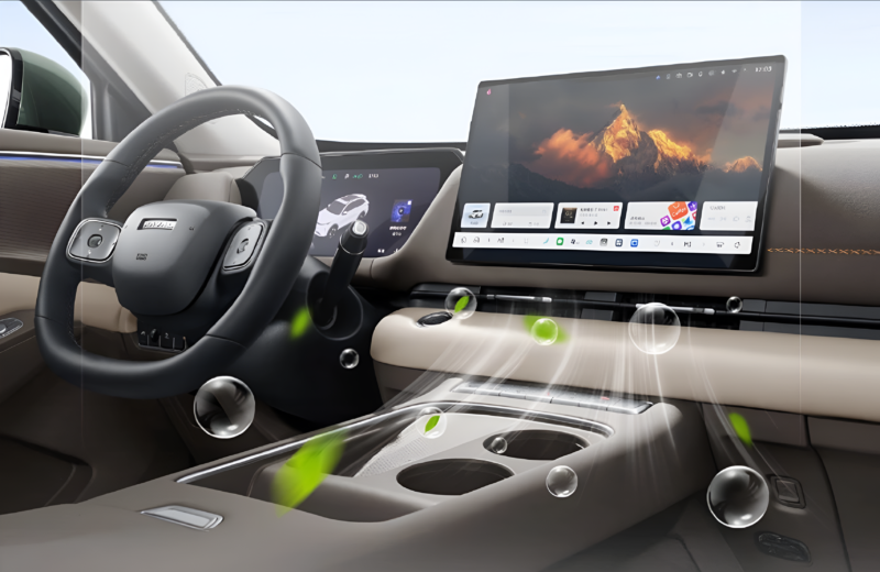 В Китае представлены официальные изображения Haval H6L с дизайном, вдохновленным Xiaolong Max, старт продаж в ноябре 2025 года.