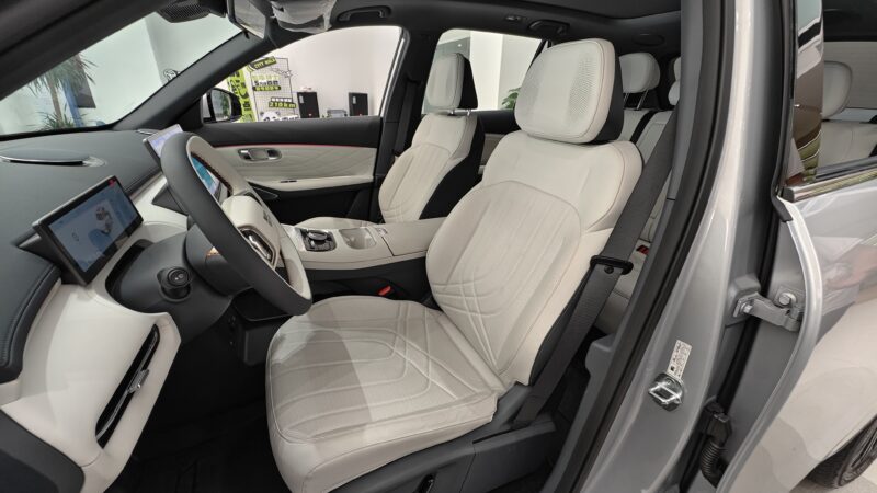 В Китае: Geely Starray EM-i начинает производство в Индонезии для глобальных рынков.