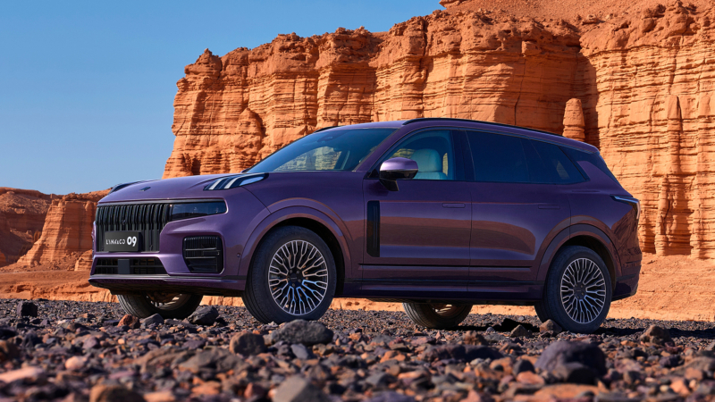В Китае обновленный гибрид Lynk & Co 09 на базе Volvo XC90 вышел на рынок за 33 510 долларов.