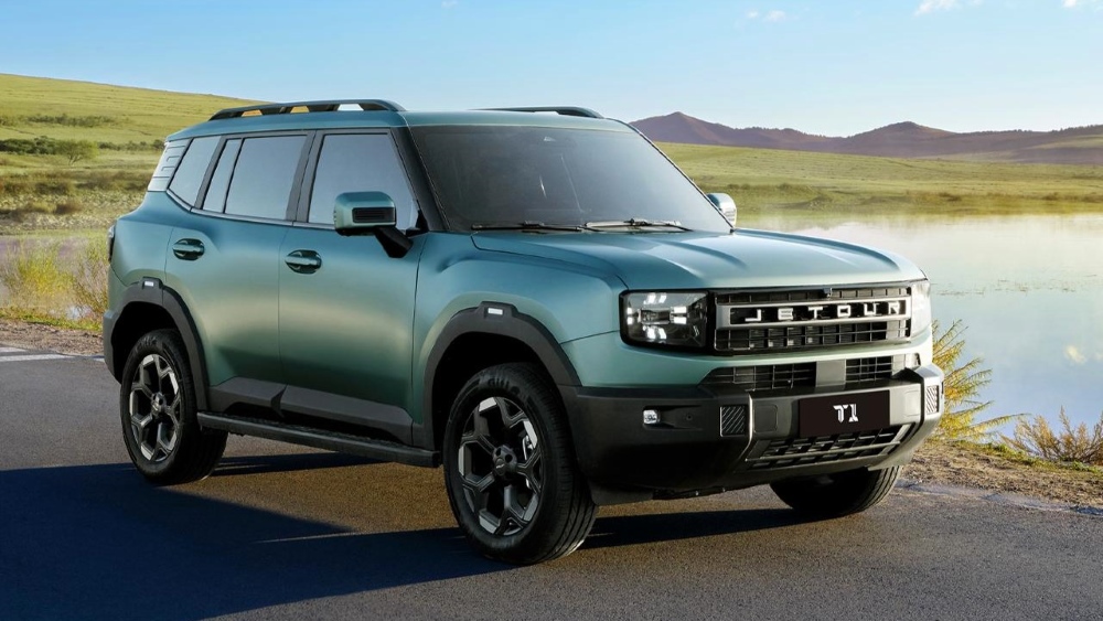 кроссовер jetour t1 сбоку спереди