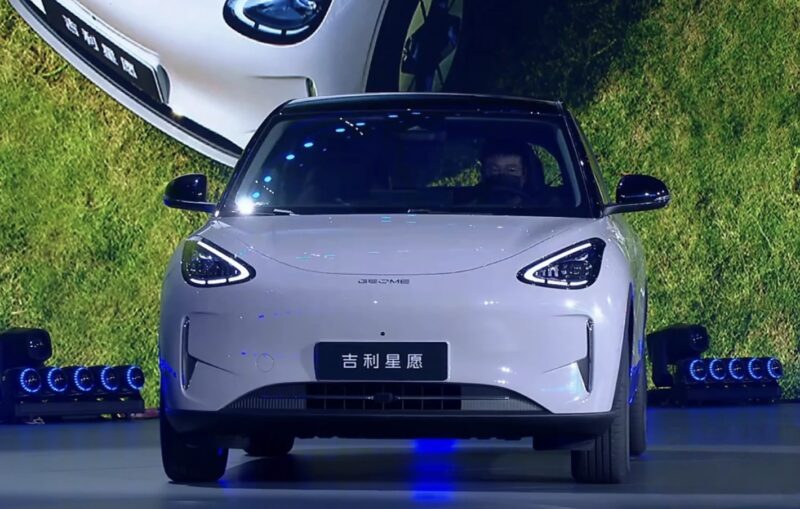 В Китае компактный хэтчбек Geely Geome Xingyuan 2026 года выпуска стартует по цене от 9 260 долларов США.