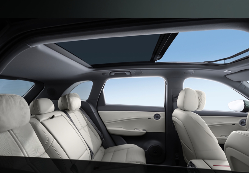 В Китае Hongqi HS6 установил мировой рекорд Гиннесса в длительном пробеге на гибридном внедорожнике.