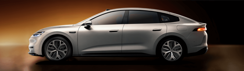 В Китае Changan Nevo A06 выходит на рынок в версиях BEV и EREV с батареей 6C и комплексным запасом хода 2120 км.