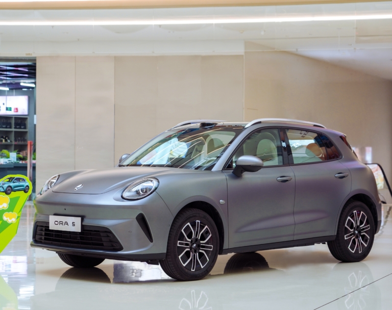 В Китае стартовали предпродажи электрокроссовера GWM Ora 5 по цене от 15 400 долларов США.