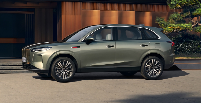 В Китае стартовали предпродажи Hongqi HS6 PHEV, самого дальнобойного SUV, от 25,200 USD.