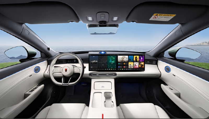 В Китае стартовали предпродажи Hongqi HS6 PHEV, самого дальнобойного SUV, от 25,200 USD.