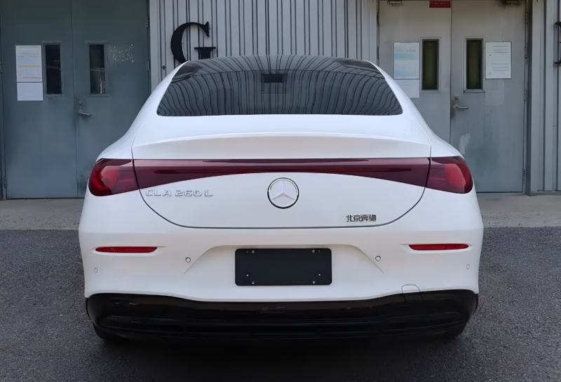 В Китае дебютирует Mercedes-Benz CLA 260 L EV в качестве базовой модели с запасом хода 600 км.