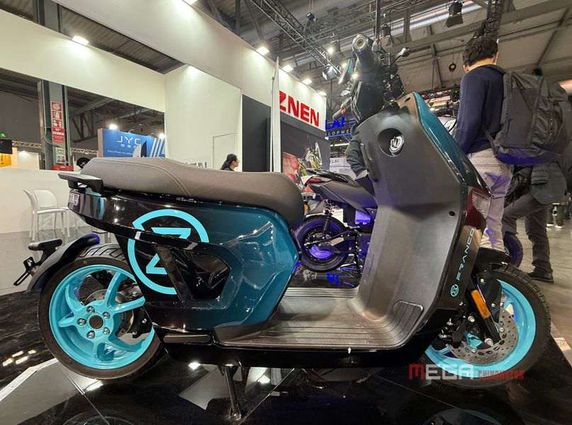 Chinese Electric Scooters、Off-roads and Kick-scooters Shine at EICMA 2025: Innovation Driving the Future of Mobility Chinese Electric Two wheeler Brands Shine at EICMA 2025 China Electric Motorcycle news MEGA CHINAMOTOR FRANCO 03