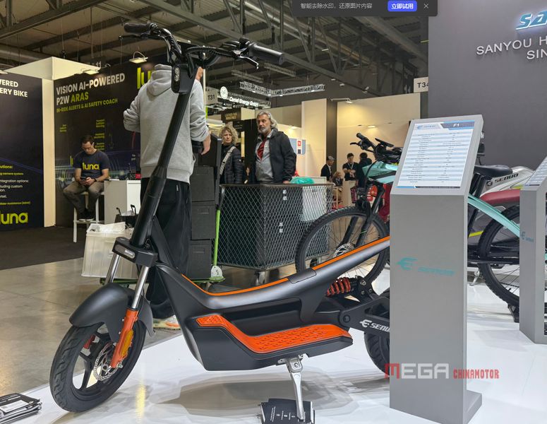 Chinese Electric Scooters、Off-roads and Kick-scooters Shine at EICMA 2025: Innovation Driving the Future of Mobility Chinese Electric Two wheeler Brands Shine at EICMA 2025 China Electric Motorcycle news MEGA CHINAMOTOR SENUO 04