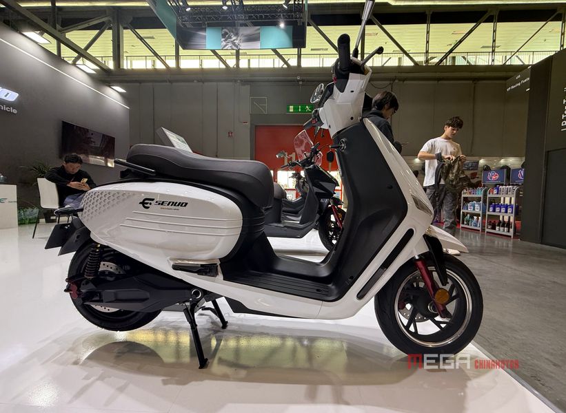 Chinese Electric Scooters、Off-roads and Kick-scooters Shine at EICMA 2025: Innovation Driving the Future of Mobility Chinese Electric Two wheeler Brands Shine at EICMA 2025 China Electric Motorcycle news MEGA CHINAMOTOR SENUO 03