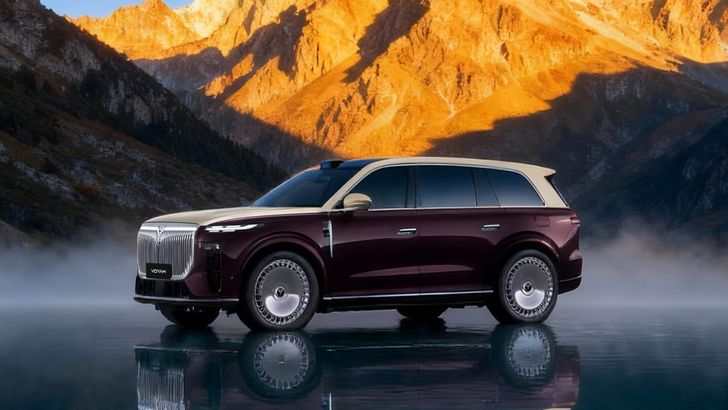 Представлен новый Voyah Taishan: роскошный гибрид с быстрой зарядкой едет в Россию