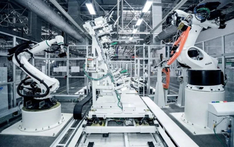 В Китае стартовал выпуск первой в мире серийной модульной летающей машины Xpeng