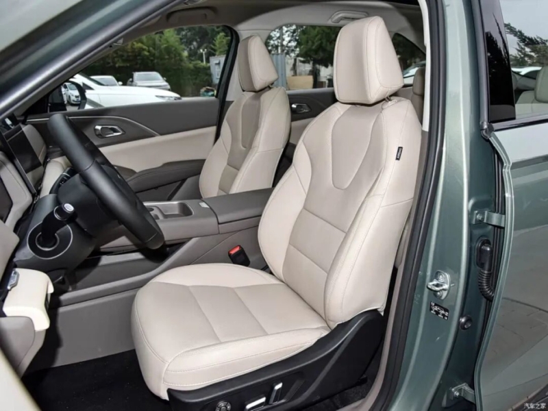 В Китае выходит среднеразмерный внедорожник Haval H6L от GWM с двигателями 1.5T и 2.0T 18 ноября.