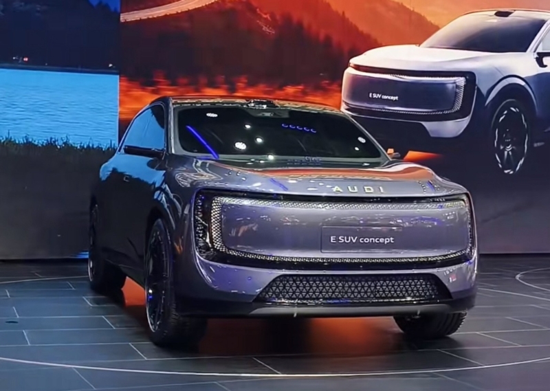 В Китае дебютировал электрический Audi E SUV Concept, брат модели E5, с зарядкой 800В.