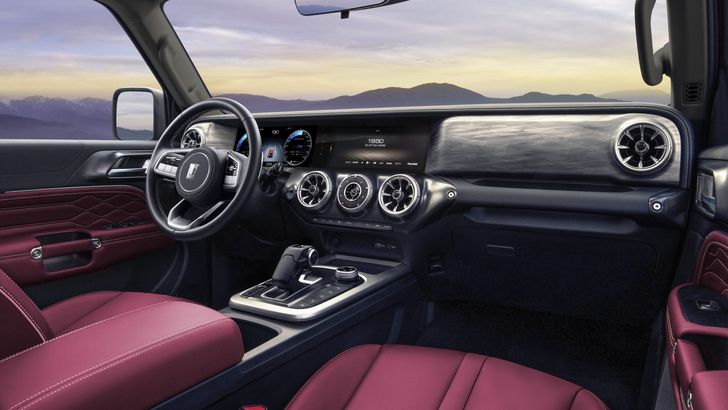 Интерьер Tank 300 Интерьер Tank 300