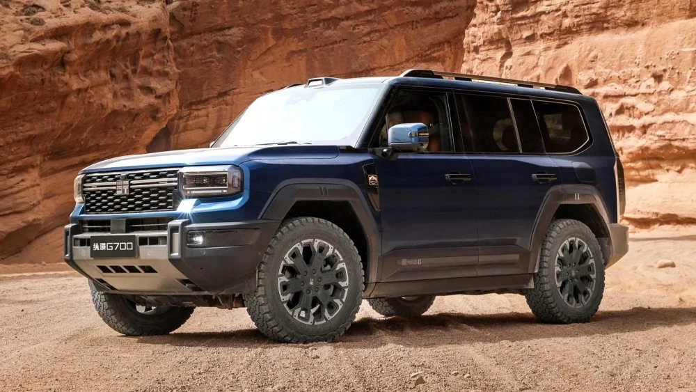 jetour g700 внедорожник спереди сбоку