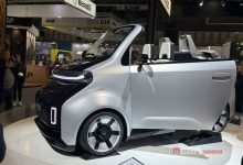На выставке EICMA 2025, бренд EZI представил микромобиль EZI EM05, ориентированный на молодых людей.