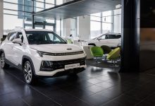 В России названы лучшие электромобили по продажам в Москве и области.