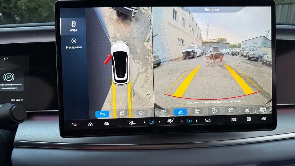 BYD Sealion 7 казахстан тест салон интерьер медиасистема мультимедиа камера заднего вида круговой обзор
