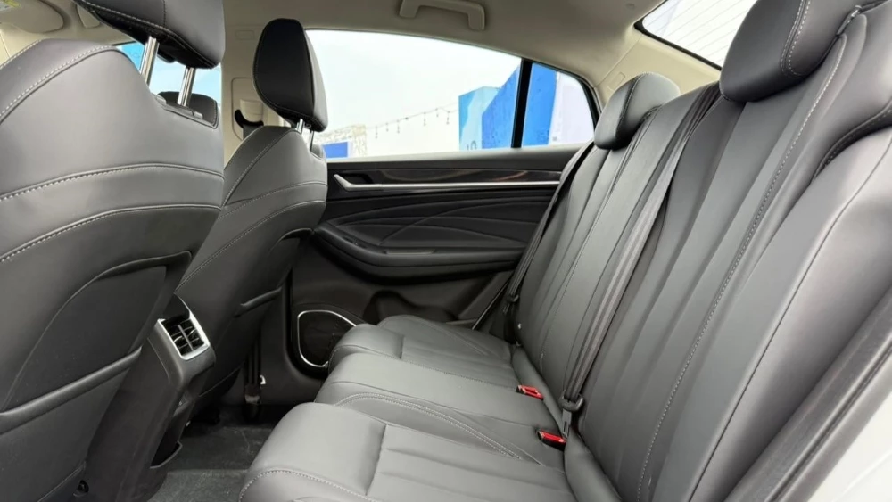 Chery Arrizo 6 в Казахстане салон интерьер второй ряд сиденья