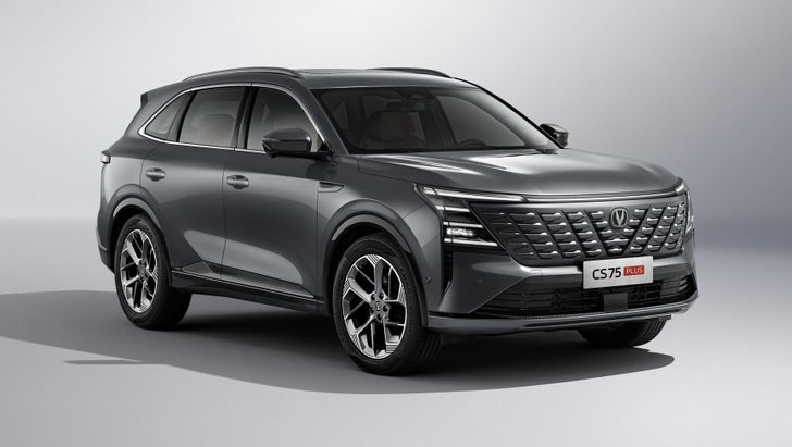 Полный привод и другой взгляд на доступный «премиум»: новый Changan CS75 Plus появился в России Полный привод и другой взгляд на доступный «премиум»: новый Changan CS75 Plus появился в России
