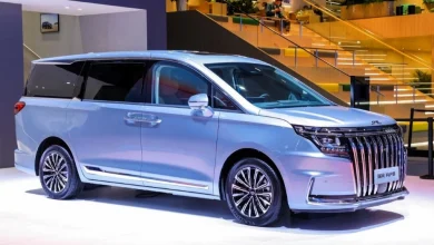 В России JAC представил минивэн RF8, который появится до конца 2025 года.