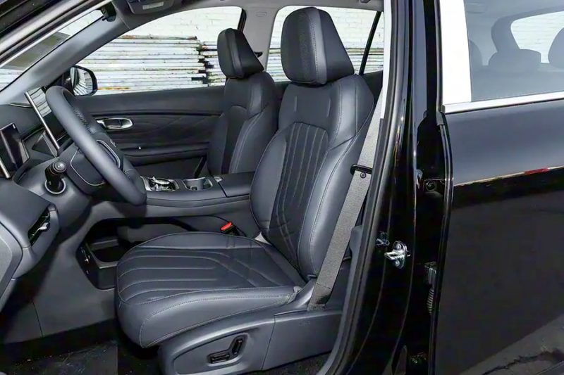 В Китае Geely Galaxy представила Starship 7 EM-i 2026 года, главного конкурента BYD Song Pro DM-i.