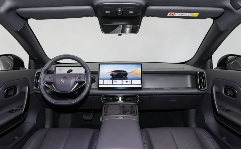 В Китае начались предпродажи хэтчбека Leapmotor B05 с запасом хода 605 км и LiDAR по цене от 14 850 USD.