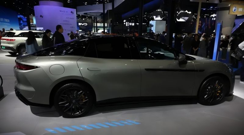 В Китае электромобиль BYD Han EV 2026 года достиг запаса хода 701 км, разгоняясь до 100 км/ч за 2,7 с, от 27 400 долларов.