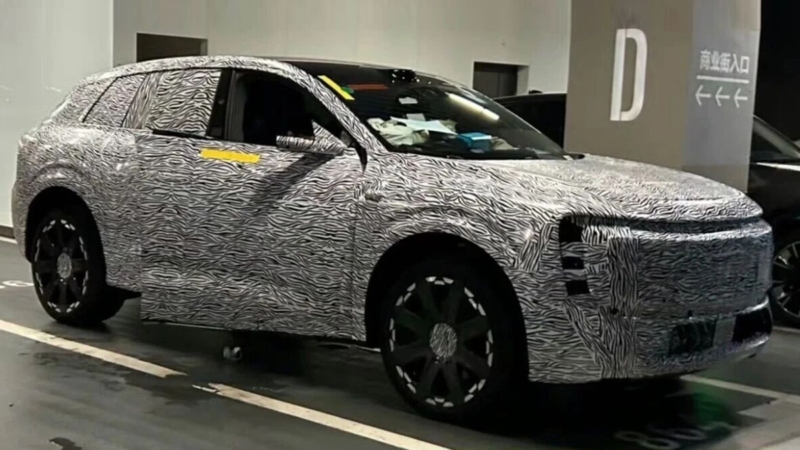 В Китае дебютировал электрический Audi E SUV Concept, брат модели E5, с зарядкой 800В.