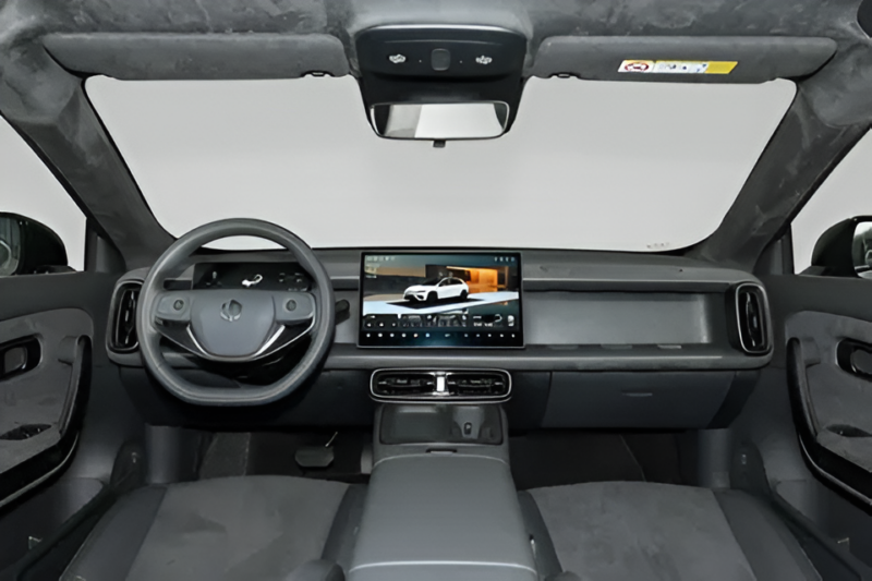 В Китае стартовали продажи электрохэтчбека Leapmotor B05 по цене от 13 100 долларов, намекая на будущий экспорт GLOBAL.