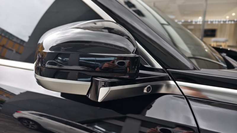 В Китае Geely Galaxy M9: 6-местный SUV с умной кабиной AR-HUD разгоняется до 100 км/ч всего за 4 секунды.