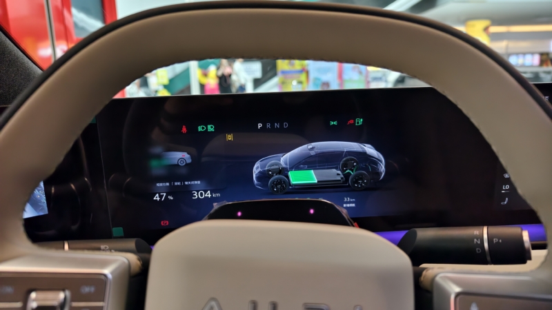 Сравнительный тест Audi E5 Sportback Quattro против Zeekr 007 GT.