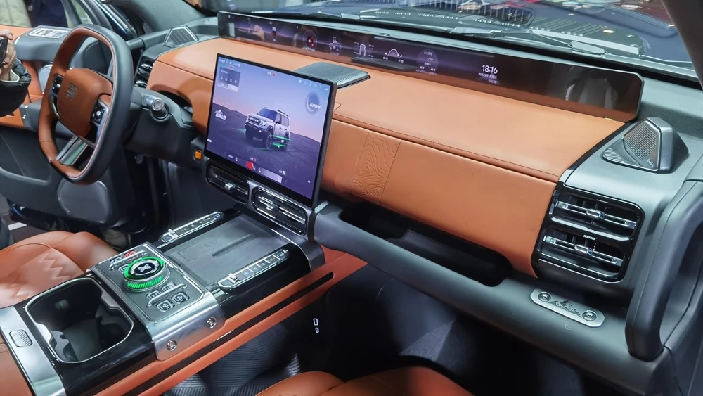 Внедорожники Jetour Zhongheng G700 презентация салон интерьер