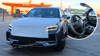 В России появились кроссоверы Geely Monjaro: первые "живые" фото