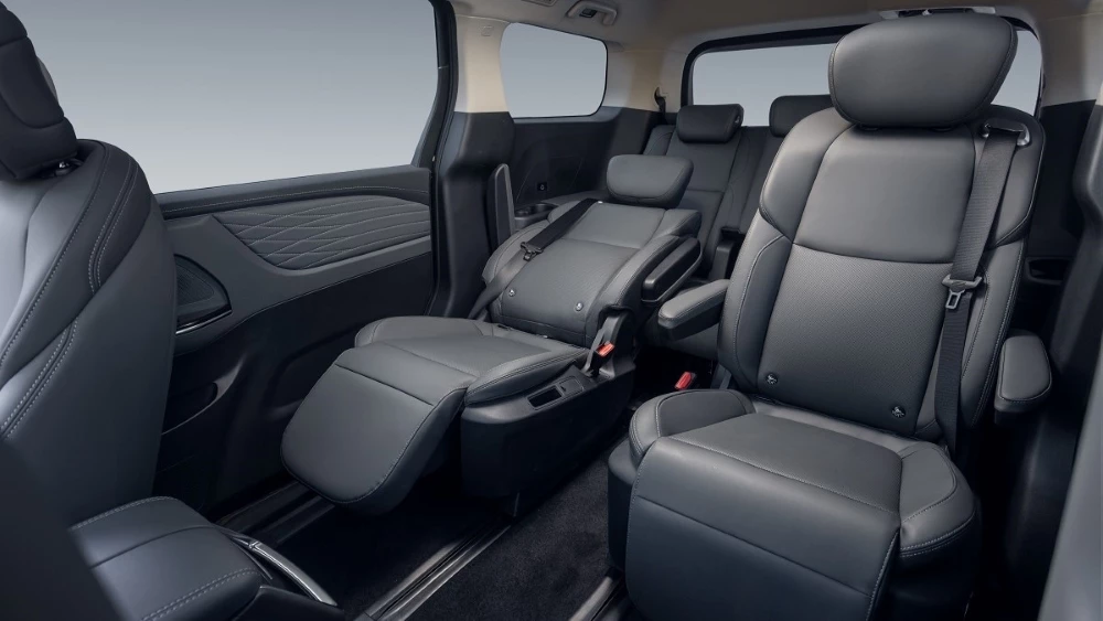 минивэн Sollers SP7 салон интерьер второй ряд сиденья