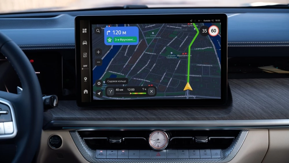 Внедорожник Tank 500 салон интерьер мультимедиа медиасистема яндекс