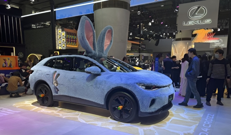 В Китае автошоу обнажает кризис СП из-за доминирования местных технологий.