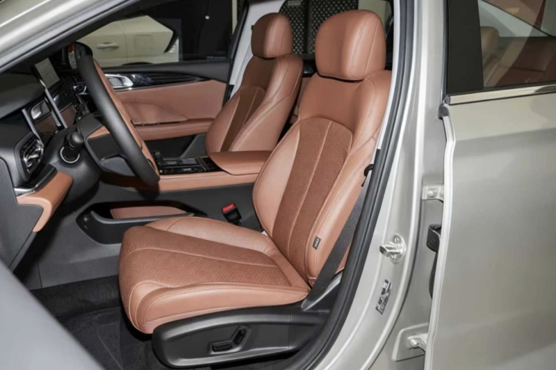 В Китае Geely Emgrand 2026 года получит новый двигатель 1.5T и стартует в предпродаже от 9900 долларов.