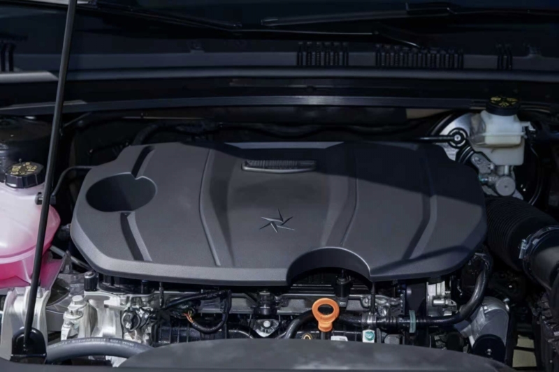 В Китае Geely Emgrand 2026 года получит новый двигатель 1.5T и стартует в предпродаже от 9900 долларов.