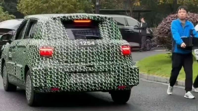 В Китае новый кроссовер Leapmotor A10 дебютирует и составит конкуренцию BYD Atto 2.